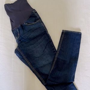 Maternity skinny jeans